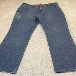 Cosmopolitan Denim with Red Tag WOMENS JEANS SIZE 22